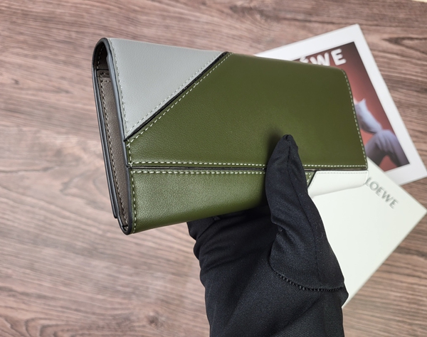 超激安ブランド財布偽物背面デザイン